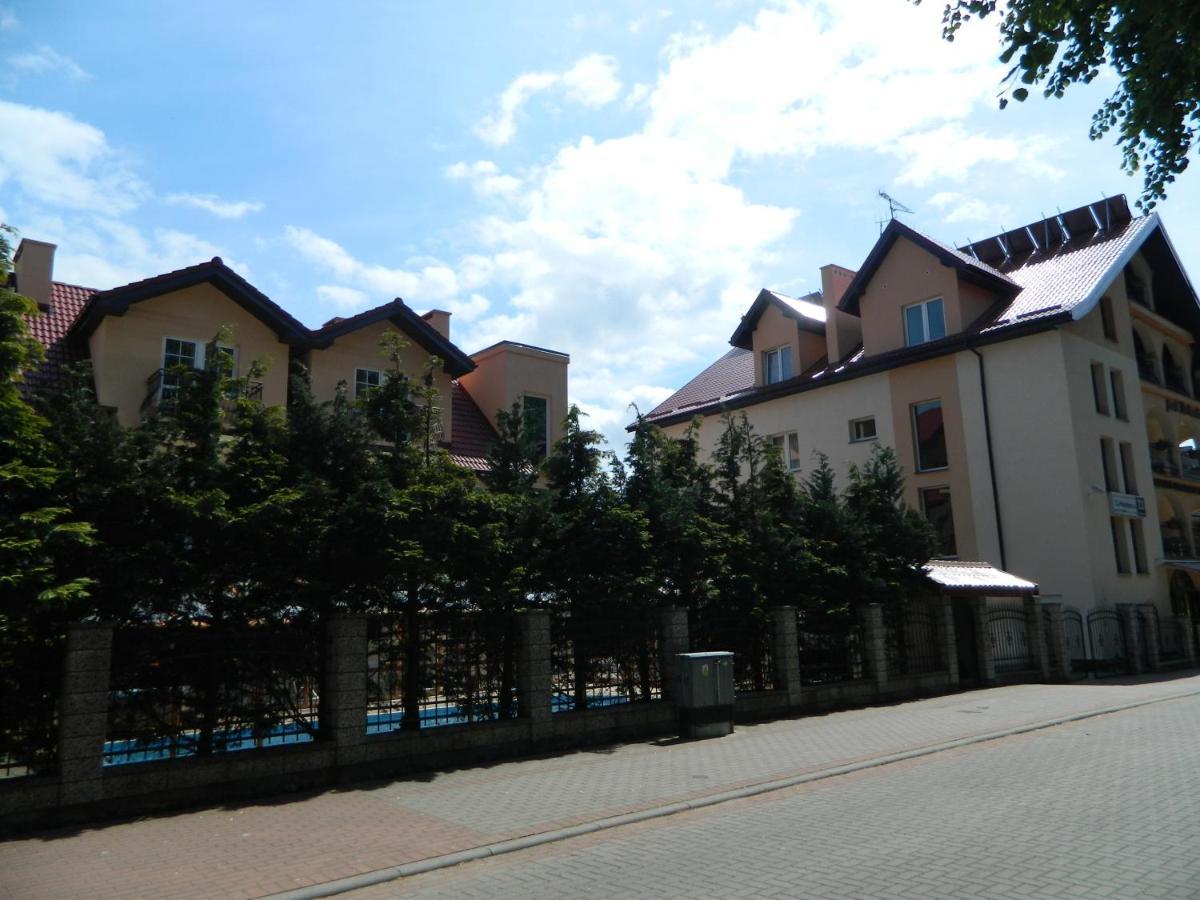 Pod Arkadami Otel Darlowko Dış mekan fotoğraf