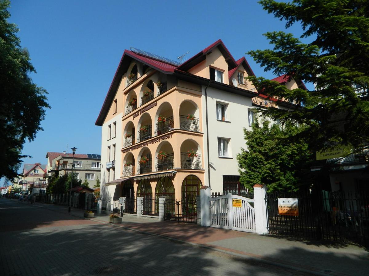 Pod Arkadami Otel Darlowko Dış mekan fotoğraf