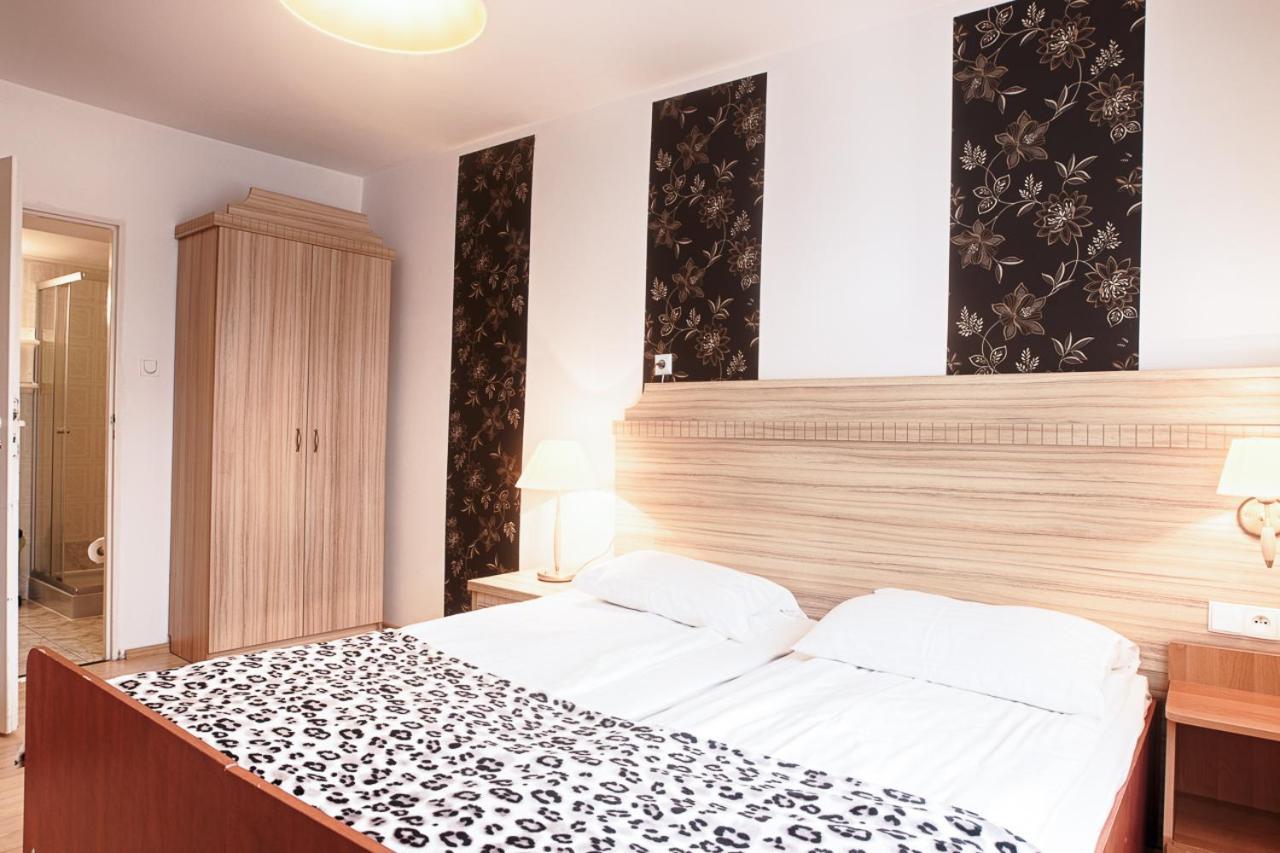 Pod Arkadami Otel Darlowko Dış mekan fotoğraf