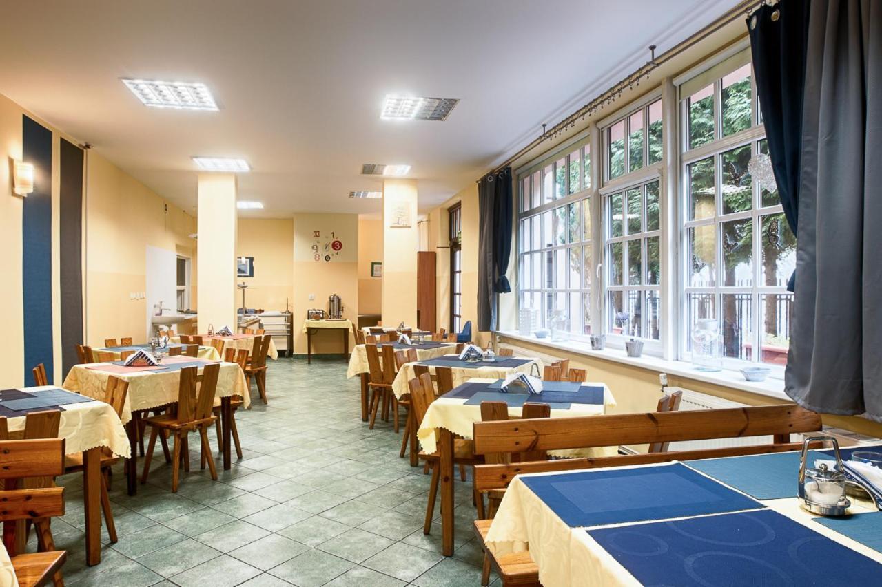 Pod Arkadami Otel Darlowko Dış mekan fotoğraf